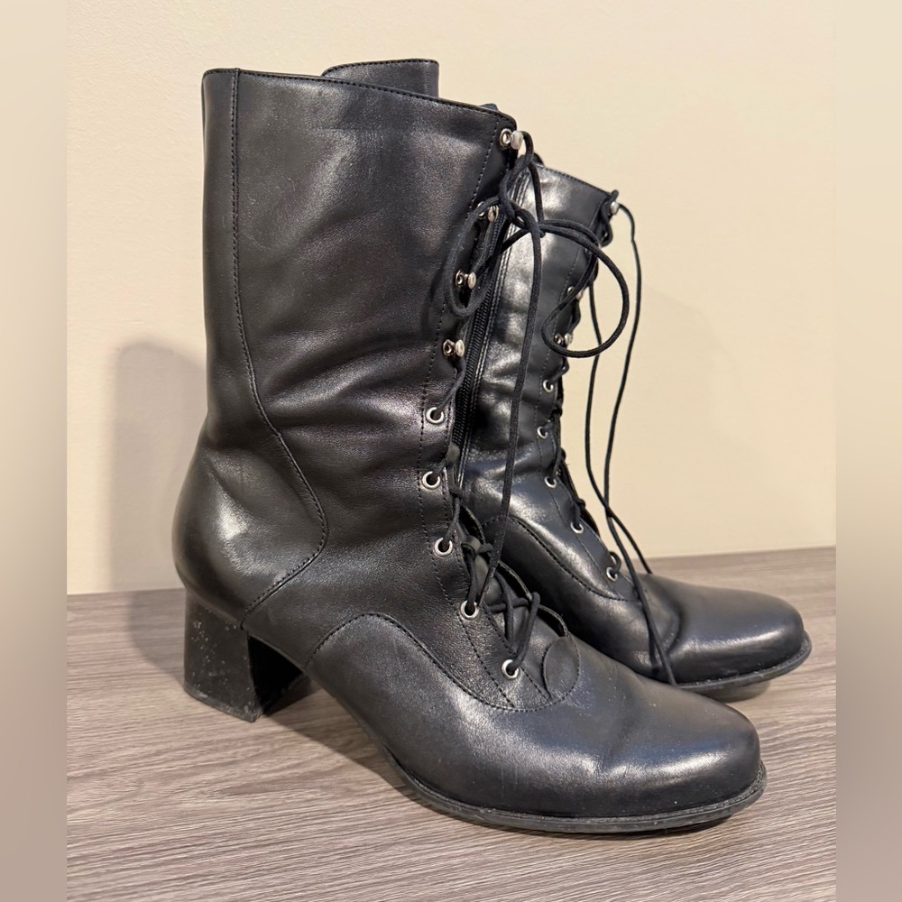 Naturalizer Black Leather Lace-Up Boots